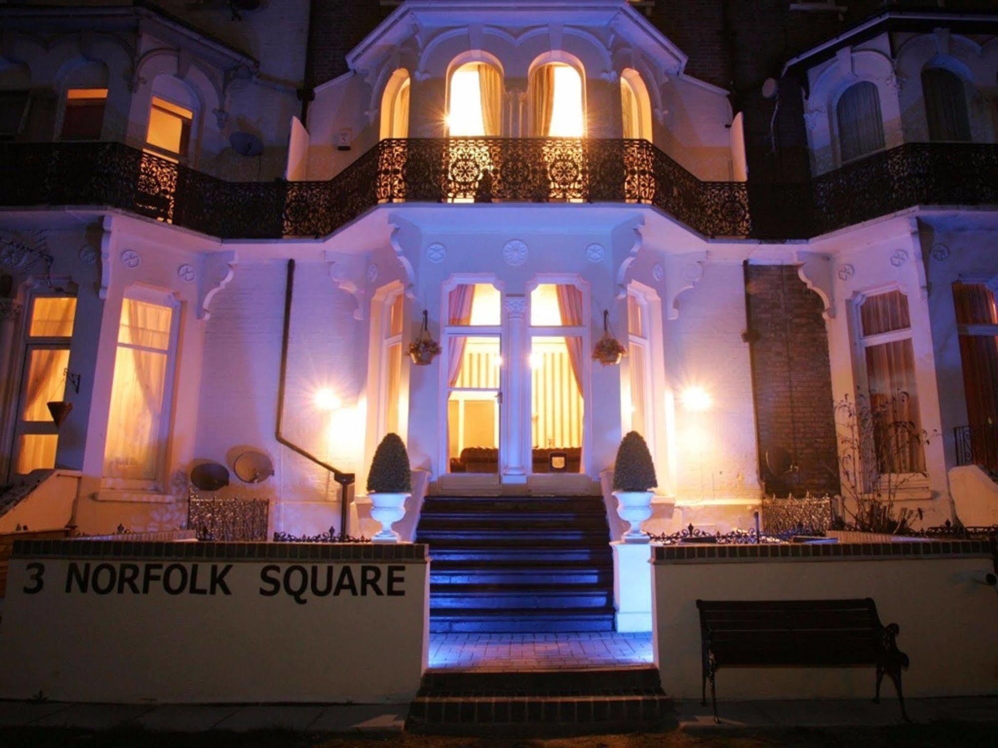 Готель 3 Norfolk Square Грейт-Ярмут Екстер'єр фото